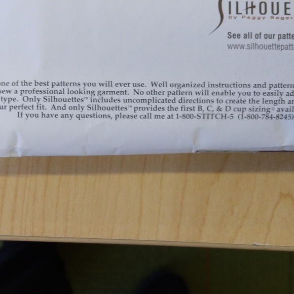 Silhouette Patterns Blouse - Picture 13 of 13